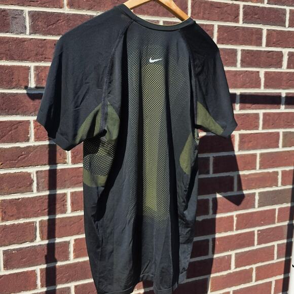 Nike+ iPod Compression Running T-Shirt - Picture 1 of 4